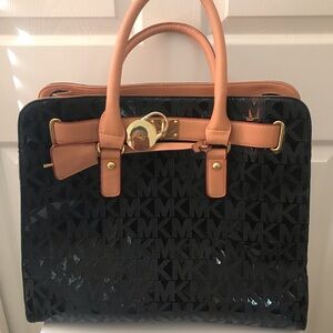 Faux Michael Kors handbag.